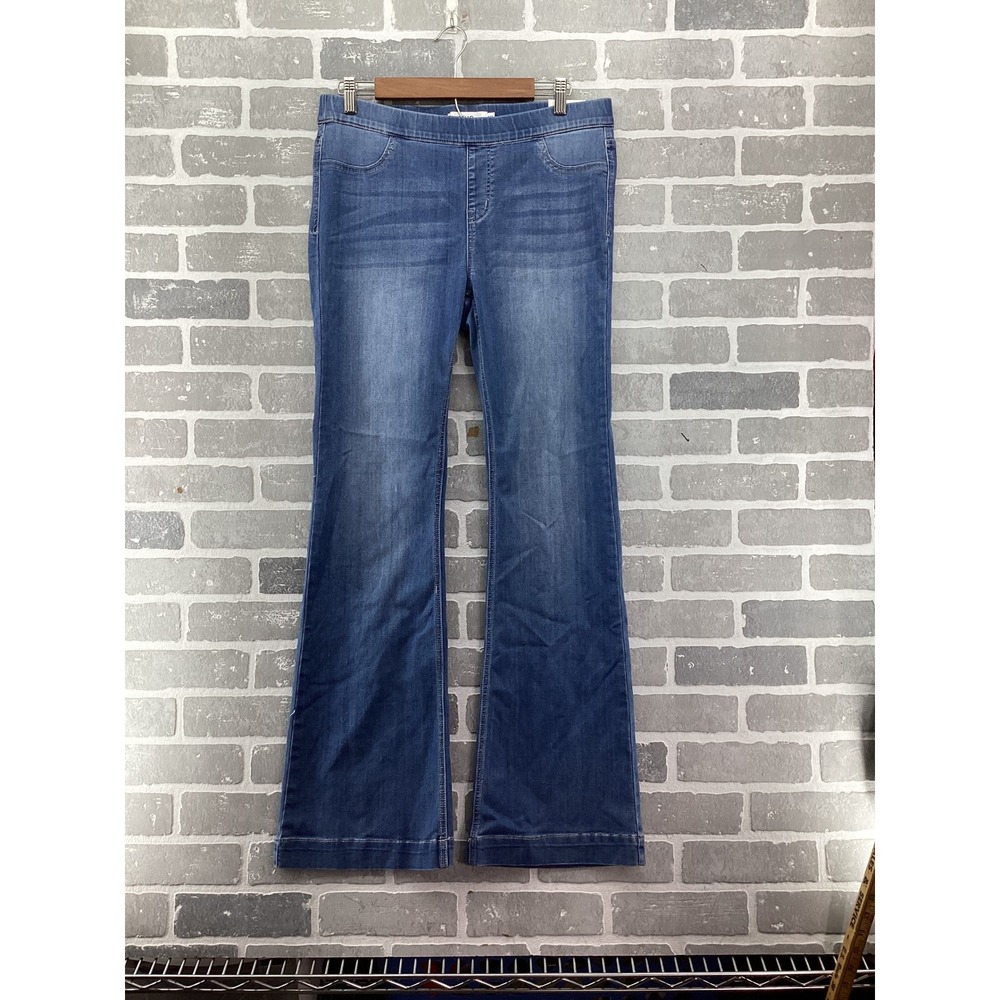 Cello Mid Rise Pull On Flare Jeans XL Blue Deluxe Comfort Stretch Denim